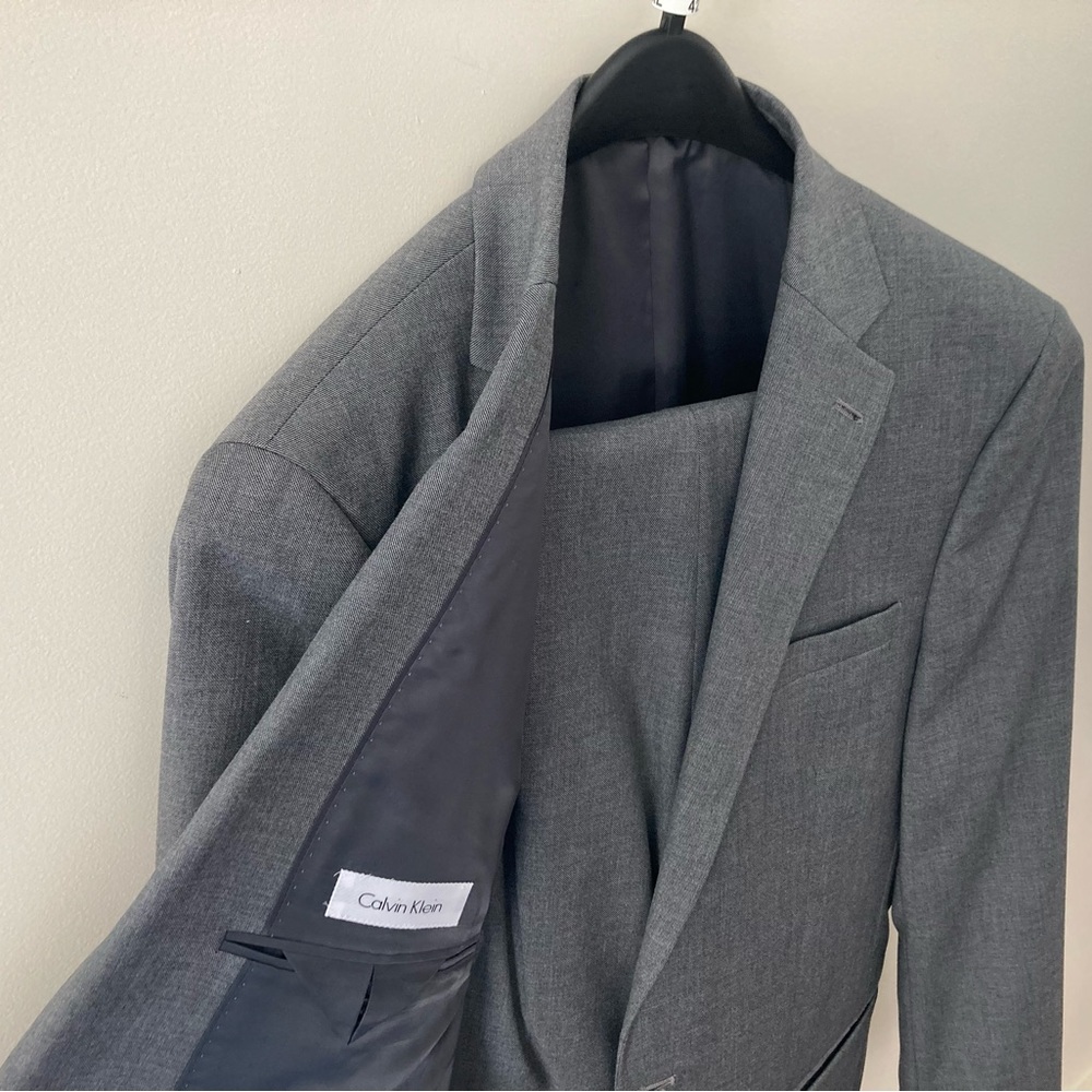 Calvin Klein Notch Lapel Suit, Gray, 42XL